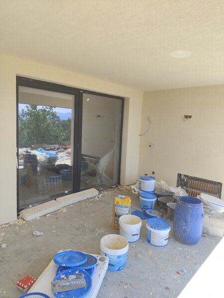 Zugrav profesionist, firma serioasa de constructii Expert Painters.